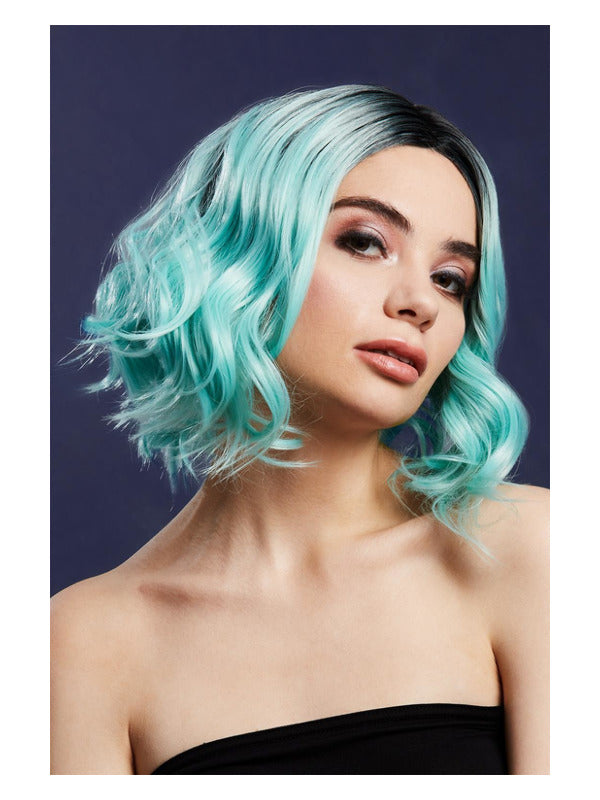 Fever Kourtney Wig, Two Toned Blend, Peppermint Dress Loud